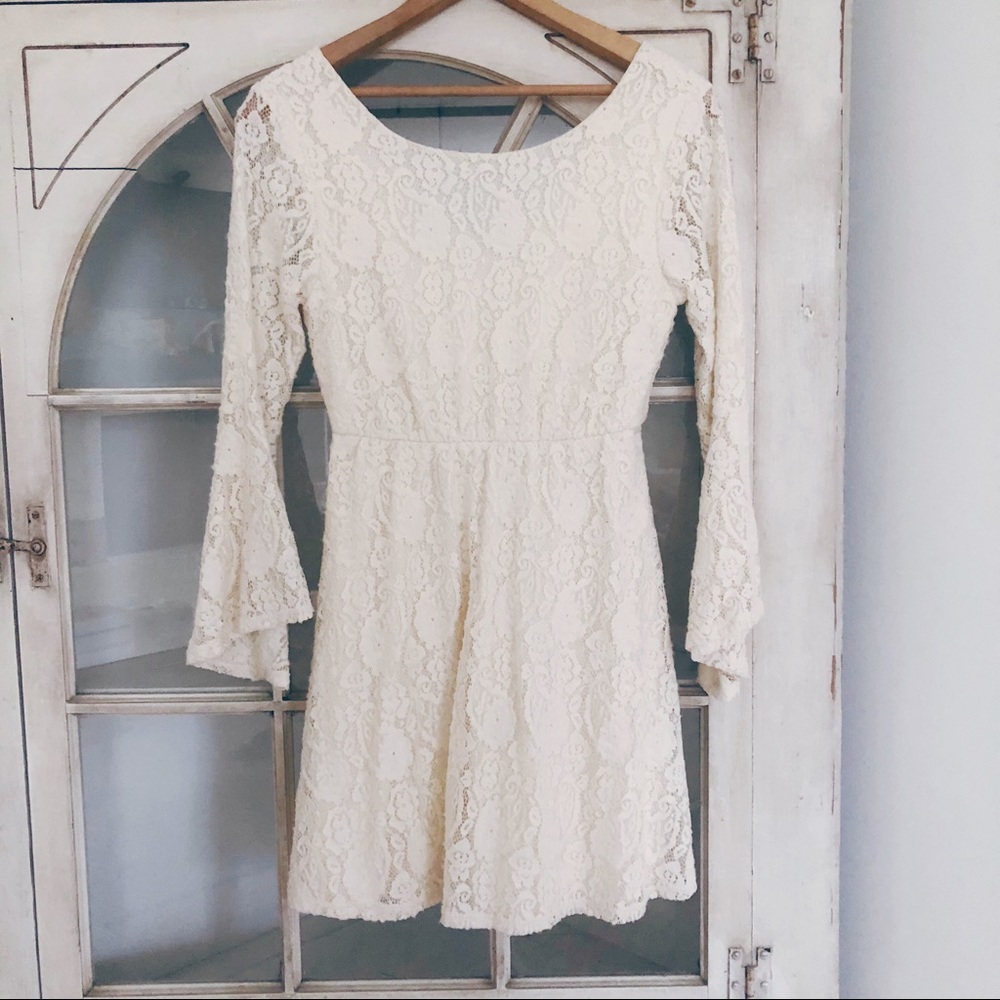 REWIND pretty lace bell sleeved dress